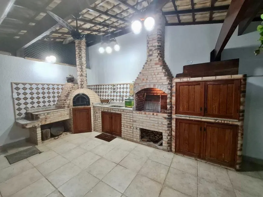 Foto 1 de Casa com 3 Quartos à venda, 118m² em Granja dos Cavaleiros, Macaé