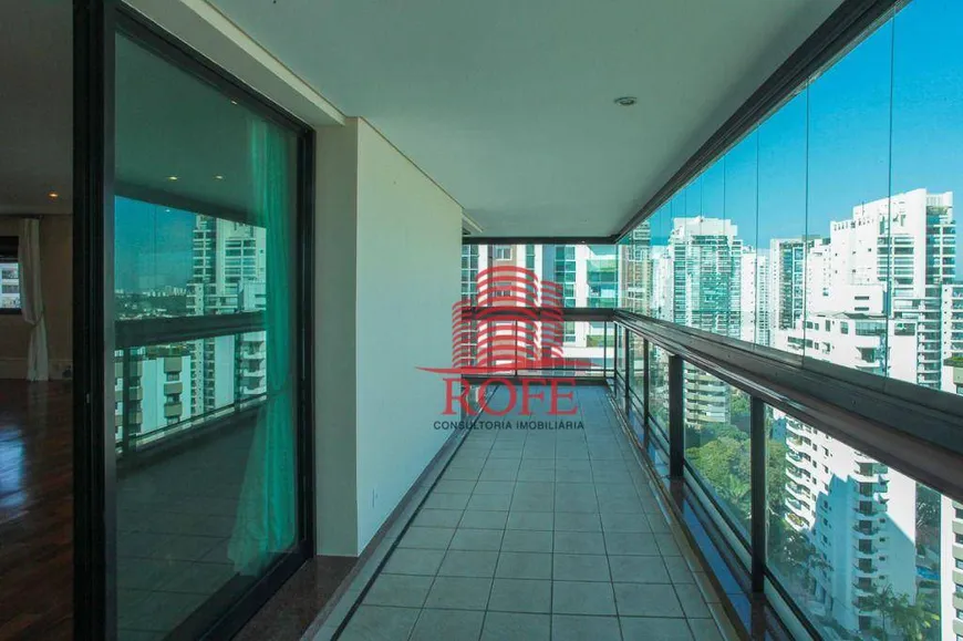 Foto 1 de Apartamento com 2 Quartos para venda ou aluguel, 247m² em Campo Belo, São Paulo