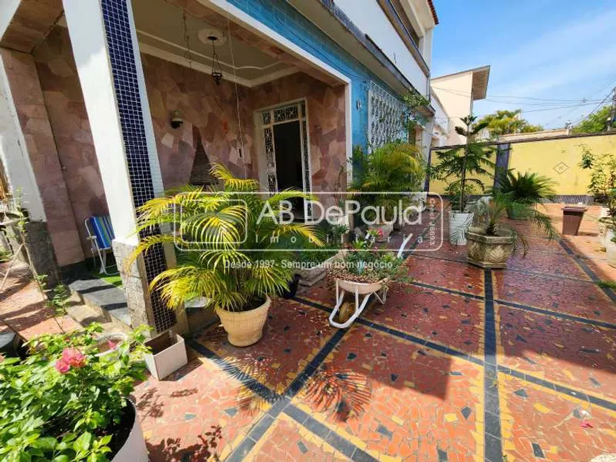 Foto 1 de Casa com 6 Quartos à venda, 577m² em Jardim Sulacap, Rio de Janeiro