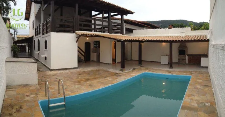 Foto 1 de Casa com 5 Quartos à venda, 272m² em Marazul, Niterói
