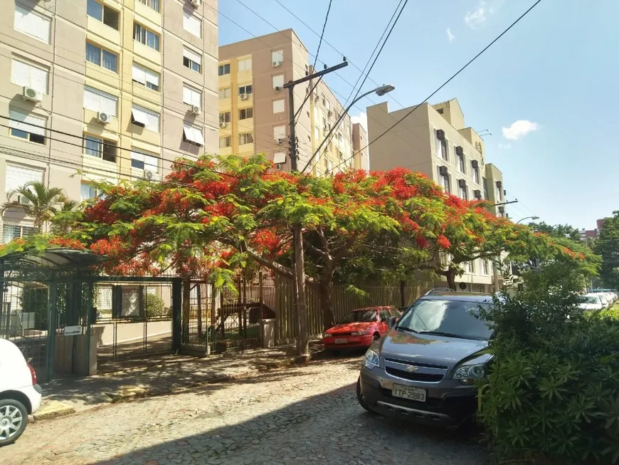 Foto 1 de Apartamento com 1 Quarto à venda, 35m² em Santana, Porto Alegre