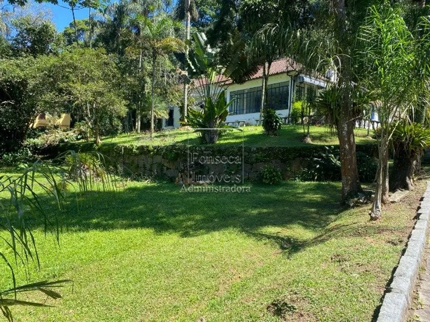 Foto 1 de Casa com 12 Quartos à venda, 980m² em Duarte Silveira, Petrópolis