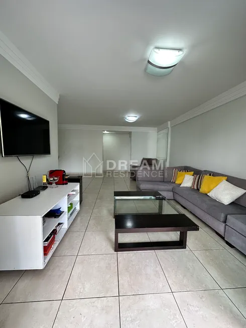 Foto 1 de Apartamento com 4 Quartos à venda, 170m² em Rosarinho, Recife