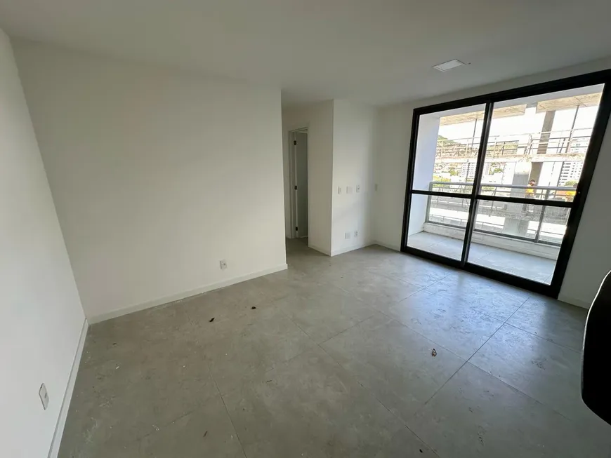 Foto 1 de Apartamento com 2 Quartos à venda, 70m² em Barro Vermelho, Vitória