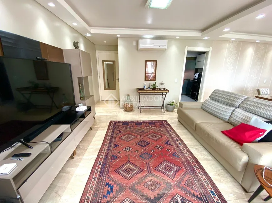 Foto 1 de Apartamento com 3 Quartos à venda, 121m² em Passo da Areia, Porto Alegre