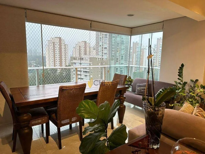 Foto 1 de Apartamento com 2 Quartos à venda, 60m² em Panamby, São Paulo