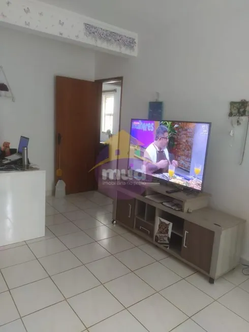 Foto 1 de Casa com 2 Quartos à venda, 100m² em Vila Moreira, São José do Rio Preto