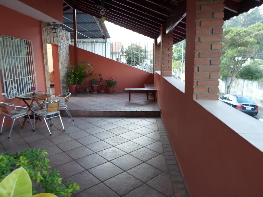 Foto 1 de Casa com 3 Quartos à venda, 250m² em Jardim Bontempo, Taboão da Serra