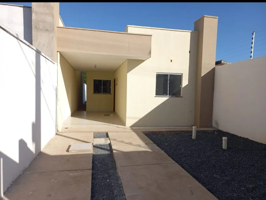 Foto 1 de Casa com 3 Quartos à venda, 74m² em Jardim das Palmeiras, Cuiabá