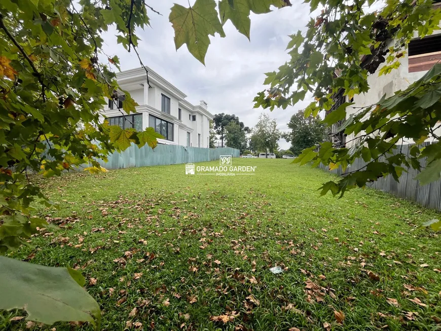 Foto 1 de Lote/Terreno à venda, 750m² em Centro, Gramado