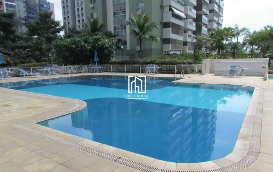 Foto 1 de Cobertura com 4 Quartos para alugar, 200m² em Jacarepaguá, Rio de Janeiro