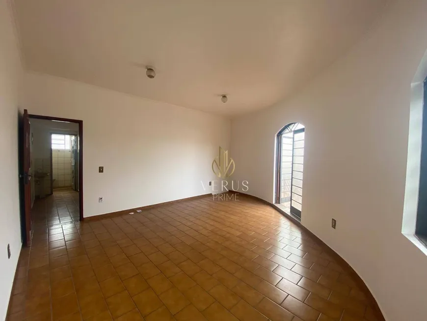 Foto 1 de Casa com 4 Quartos para alugar, 100m² em Jardim Novo II, Mogi Guaçu
