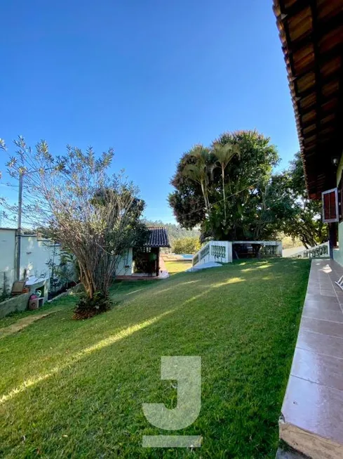 Foto 1 de Fazenda/Sítio com 3 Quartos à venda, 400m² em Chácara Portal das Estâncias, Bragança Paulista