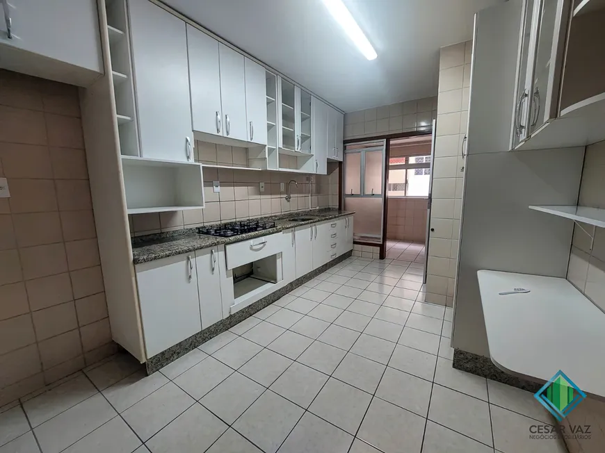 Foto 1 de Apartamento com 3 Quartos à venda, 110m² em Balneário, Florianópolis