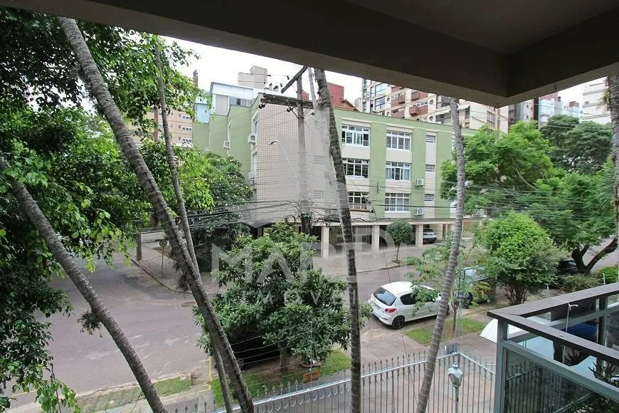 Foto 1 de Apartamento com 3 Quartos à venda, 115m² em Rio Branco, Porto Alegre