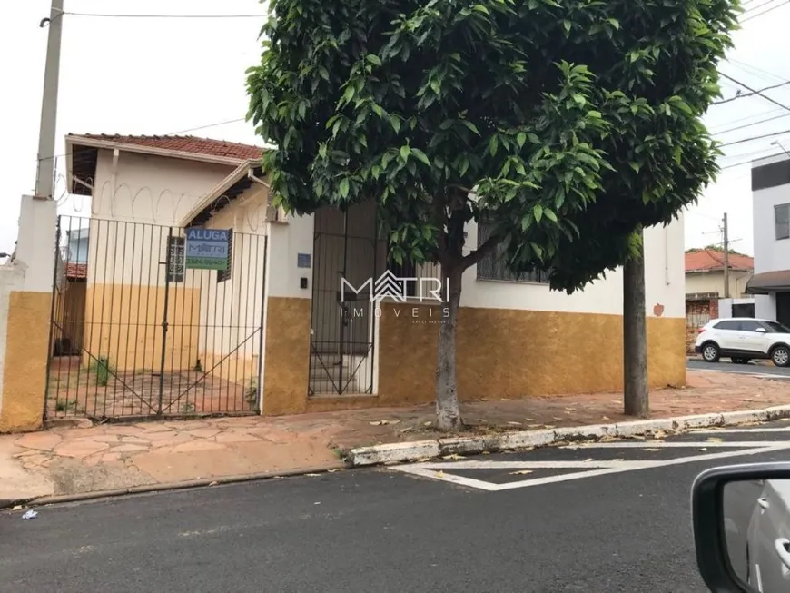 Foto 1 de Casa com 4 Quartos para alugar, 115m² em Centro, Araraquara