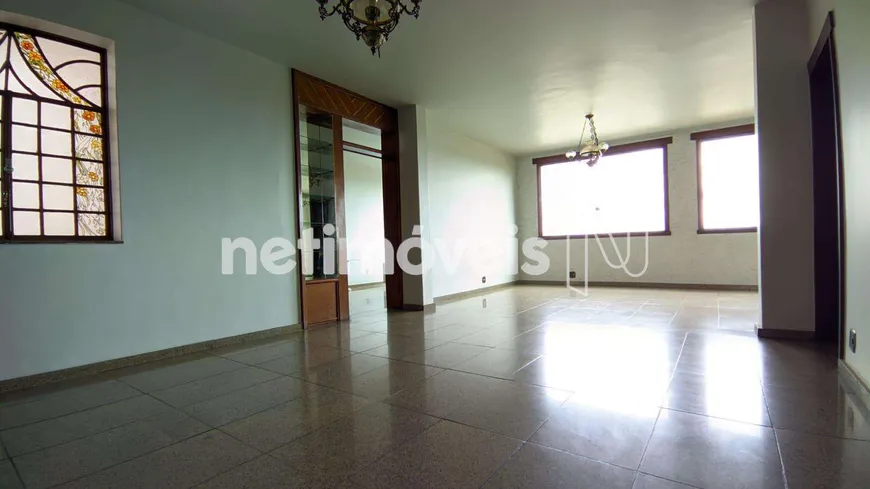 Foto 1 de Casa com 4 Quartos à venda, 360m² em Ouro Preto, Belo Horizonte