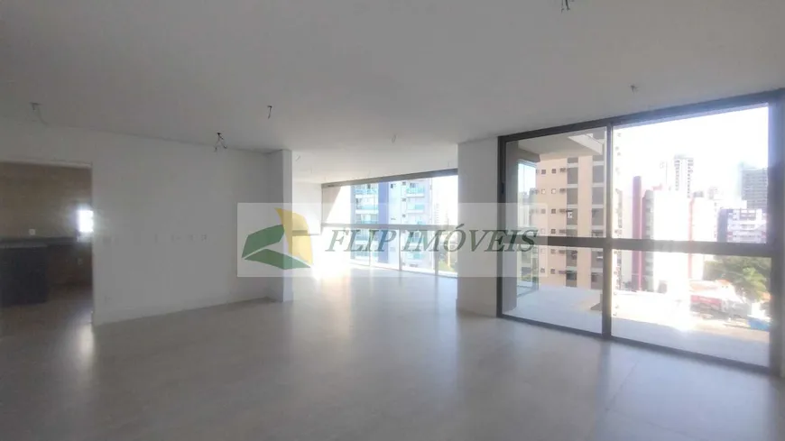 Foto 1 de Apartamento com 3 Quartos à venda, 178m² em Cambuí, Campinas