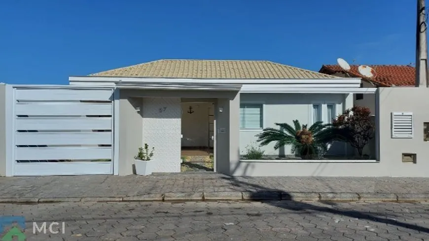 Foto 1 de Casa com 3 Quartos à venda, 180m² em Ubatuba, São Francisco do Sul