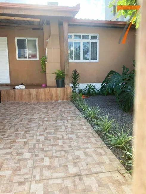 Foto 1 de Casa com 3 Quartos à venda, 158m² em Barreiros, São José