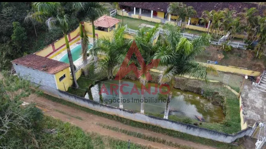 Foto 1 de Casa com 5 Quartos à venda, 180m² em Pedra Vermelha Terra Preta, Mairiporã