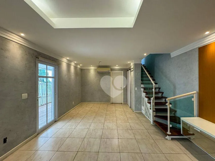 Foto 1 de Casa de Condomínio com 4 Quartos à venda, 158m² em Recreio Dos Bandeirantes, Rio de Janeiro