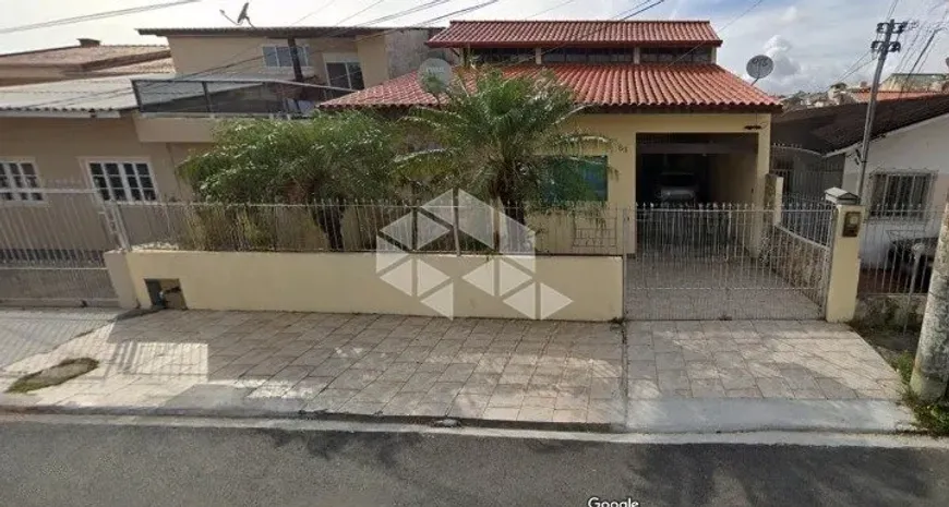 Foto 1 de Casa com 4 Quartos à venda, 180m² em Bela Vista, São José