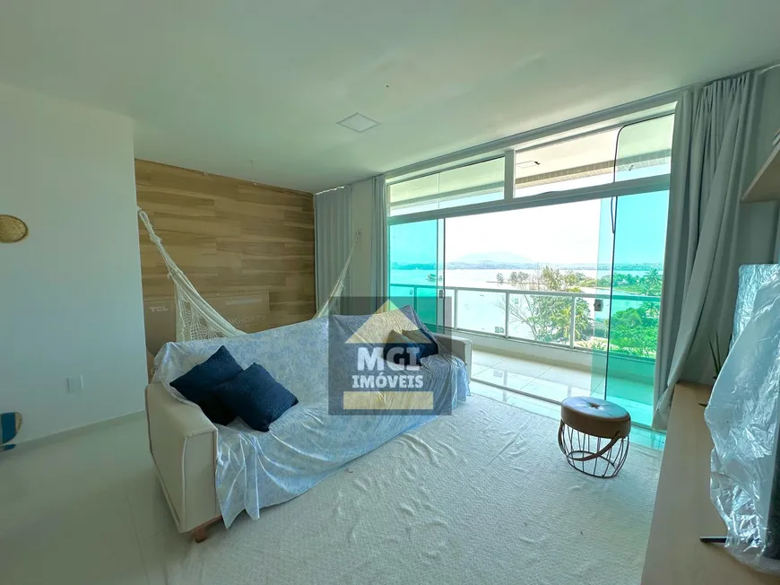 Foto 1 de Apartamento com 2 Quartos à venda, 120m² em Bacaxa Bacaxa, Saquarema