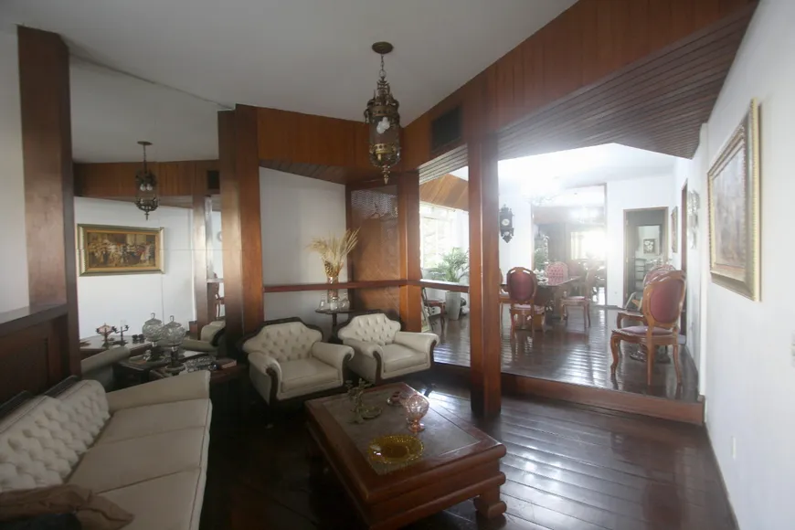 Foto 1 de Apartamento com 4 Quartos à venda, 180m² em São Lucas, Belo Horizonte