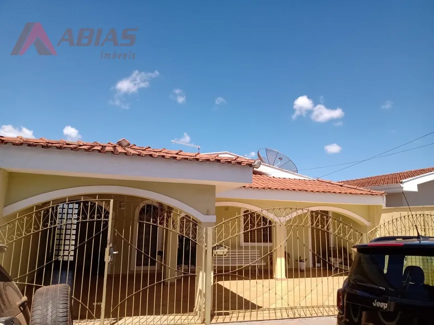 Foto 1 de Casa com 3 Quartos à venda, 250m² em Vila Brasília, São Carlos