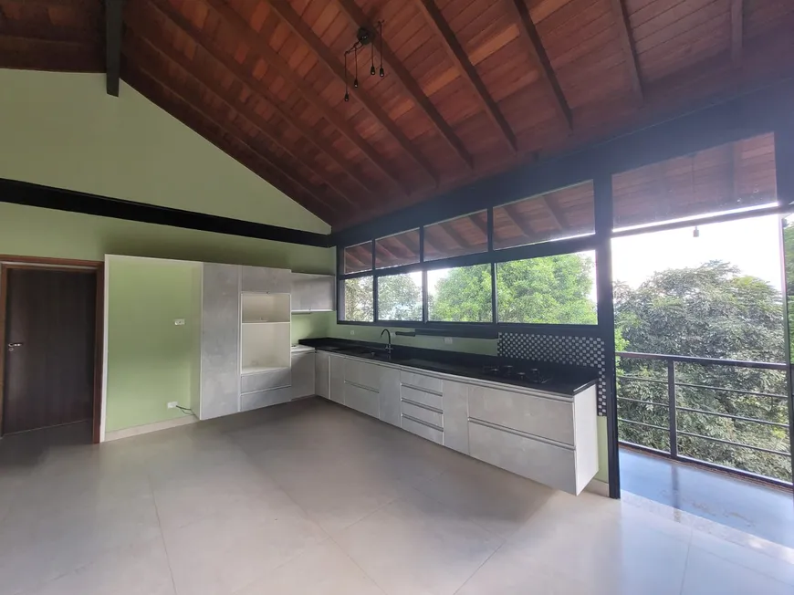 Foto 1 de Casa de Condomínio com 3 Quartos à venda, 200m² em Alpes da Cantareira, Mairiporã