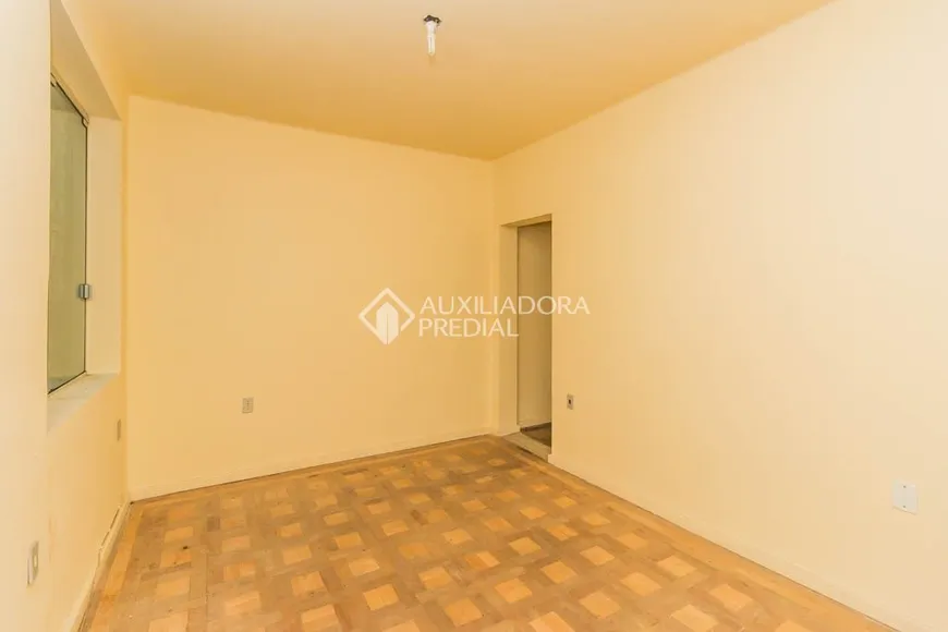 Foto 1 de Apartamento com 1 Quarto para alugar, 31m² em Petrópolis, Porto Alegre