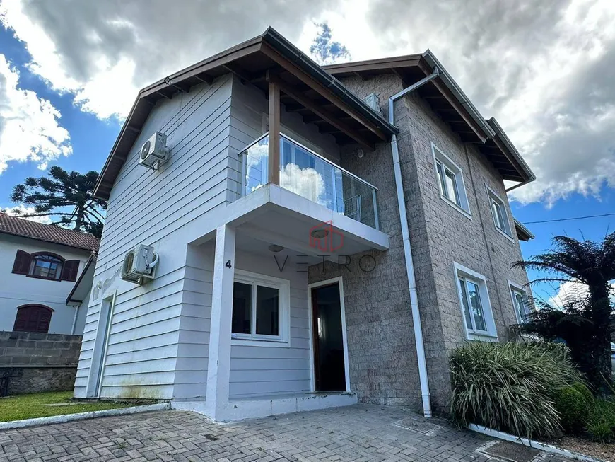 Foto 1 de Casa com 3 Quartos à venda, 114m² em Centro, Gramado