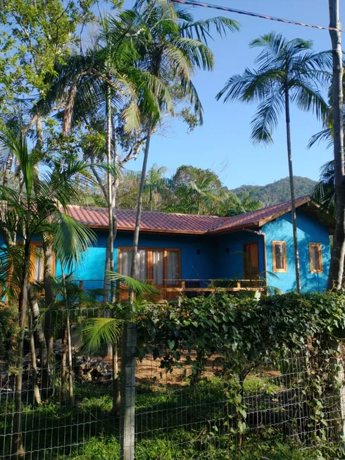 Foto 1 de Casa com 2 Quartos à venda, 103m² em Pântano do Sul, Florianópolis