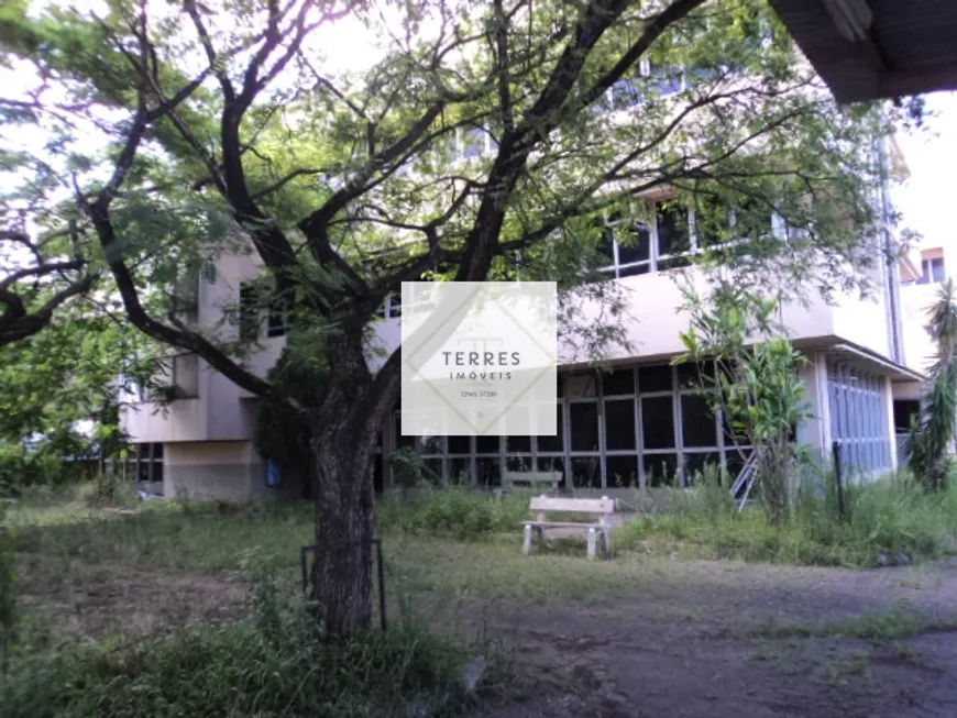 Foto 1 de Galpão/Depósito/Armazém para alugar, 8000m² em Anchieta, Porto Alegre