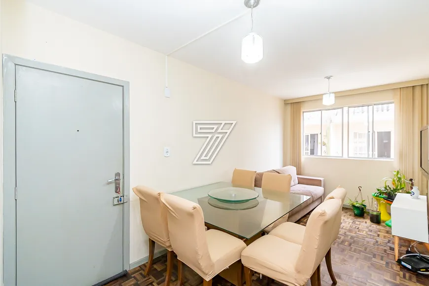 Foto 1 de Apartamento com 3 Quartos à venda, 61m² em Água Verde, Curitiba