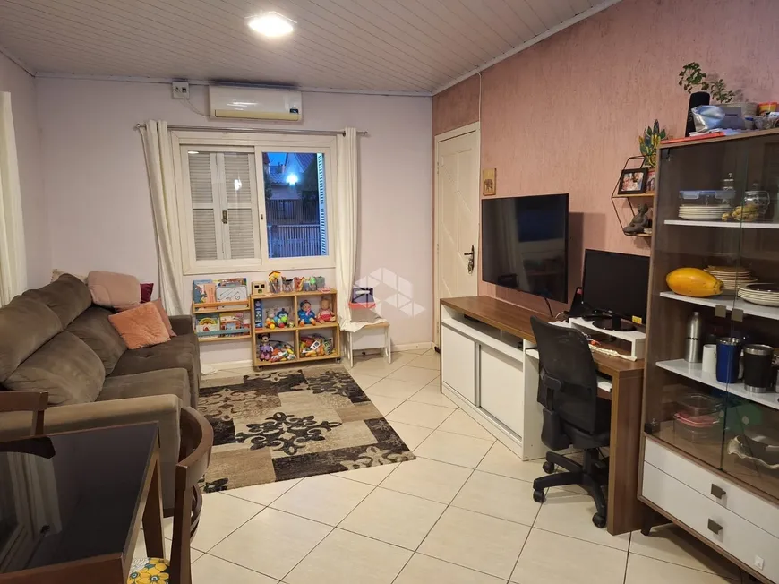 Foto 1 de Casa com 2 Quartos à venda, 52m² em São José, Canoas