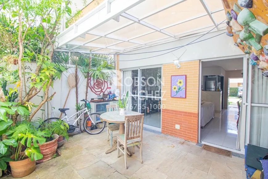 Foto 1 de Casa de Condomínio com 3 Quartos à venda, 102m² em Jardim Marajoara, São Paulo