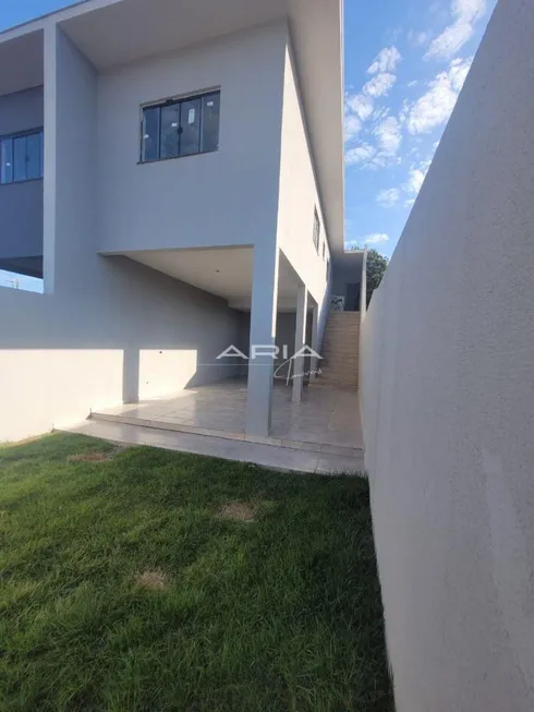 Foto 1 de Casa com 2 Quartos à venda, 108m² em Colinas, Londrina