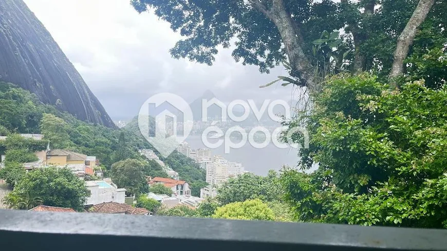 Foto 1 de Casa com 3 Quartos à venda, 234m² em Lagoa, Rio de Janeiro