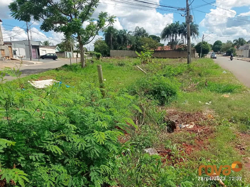 Foto 1 de Lote/Terreno à venda, 843m² em Jardim Guanabara, Goiânia