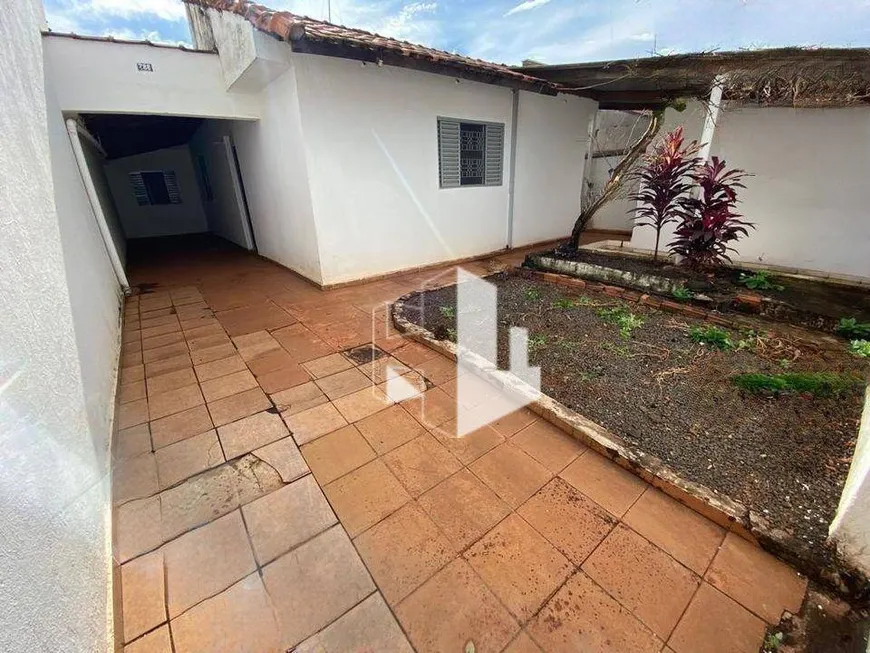 Foto 1 de Casa com 4 Quartos à venda, 200m² em Jardim Rosa Branca, Jaú