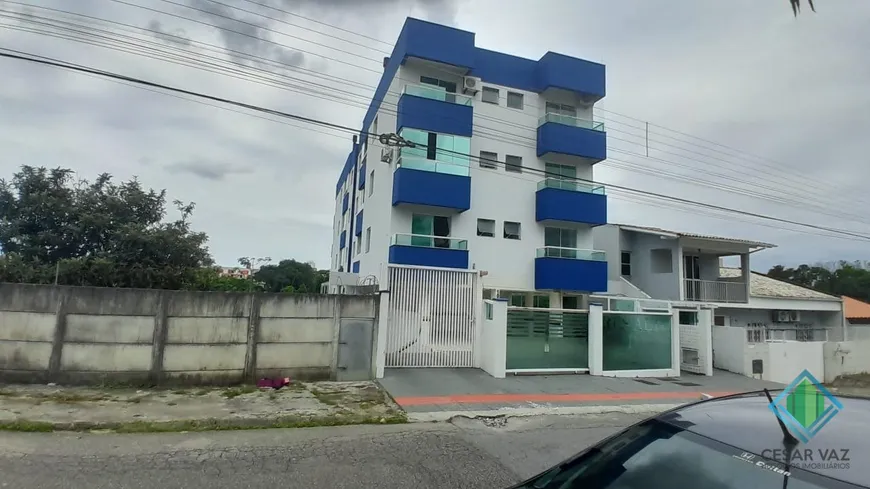 Foto 1 de Apartamento com 2 Quartos à venda, 57m² em Serraria, São José