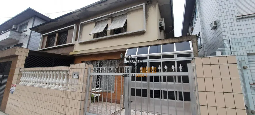 Foto 1 de Sobrado com 3 Quartos à venda, 174m² em Macuco, Santos