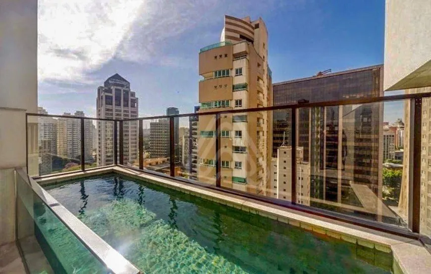 Foto 1 de Cobertura com 2 Quartos à venda, 178m² em Itaim Bibi, São Paulo