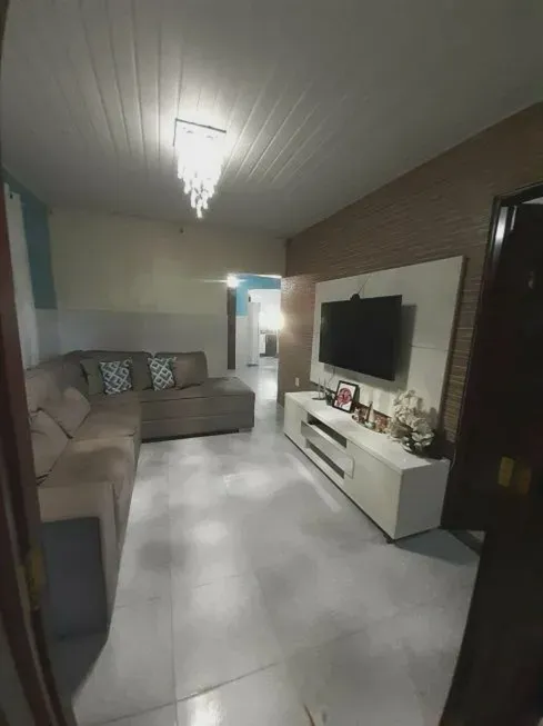 Foto 1 de Casa com 2 Quartos à venda, 75m² em Canabrava, Salvador