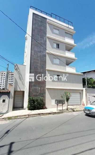 Foto 1 de Apartamento com 3 Quartos à venda, 97m² em São José, Montes Claros