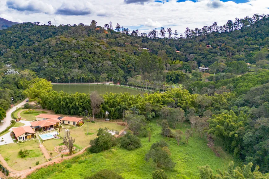 Foto 1 de Lote/Terreno à venda em Itaipava, Petrópolis