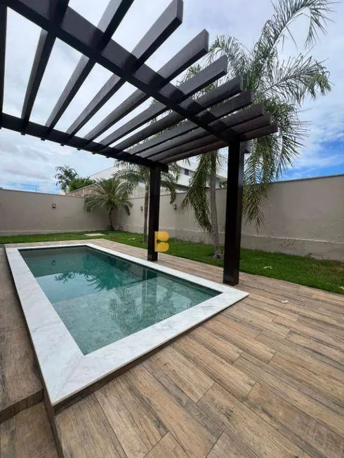 Foto 1 de Casa de Condomínio com 3 Quartos para alugar, 360m² em Condomínio Residencial Florais dos Lagos , Cuiabá