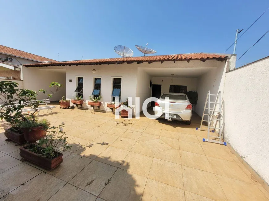 Foto 1 de Casa com 3 Quartos à venda, 216m² em Lima Azevedo, Londrina